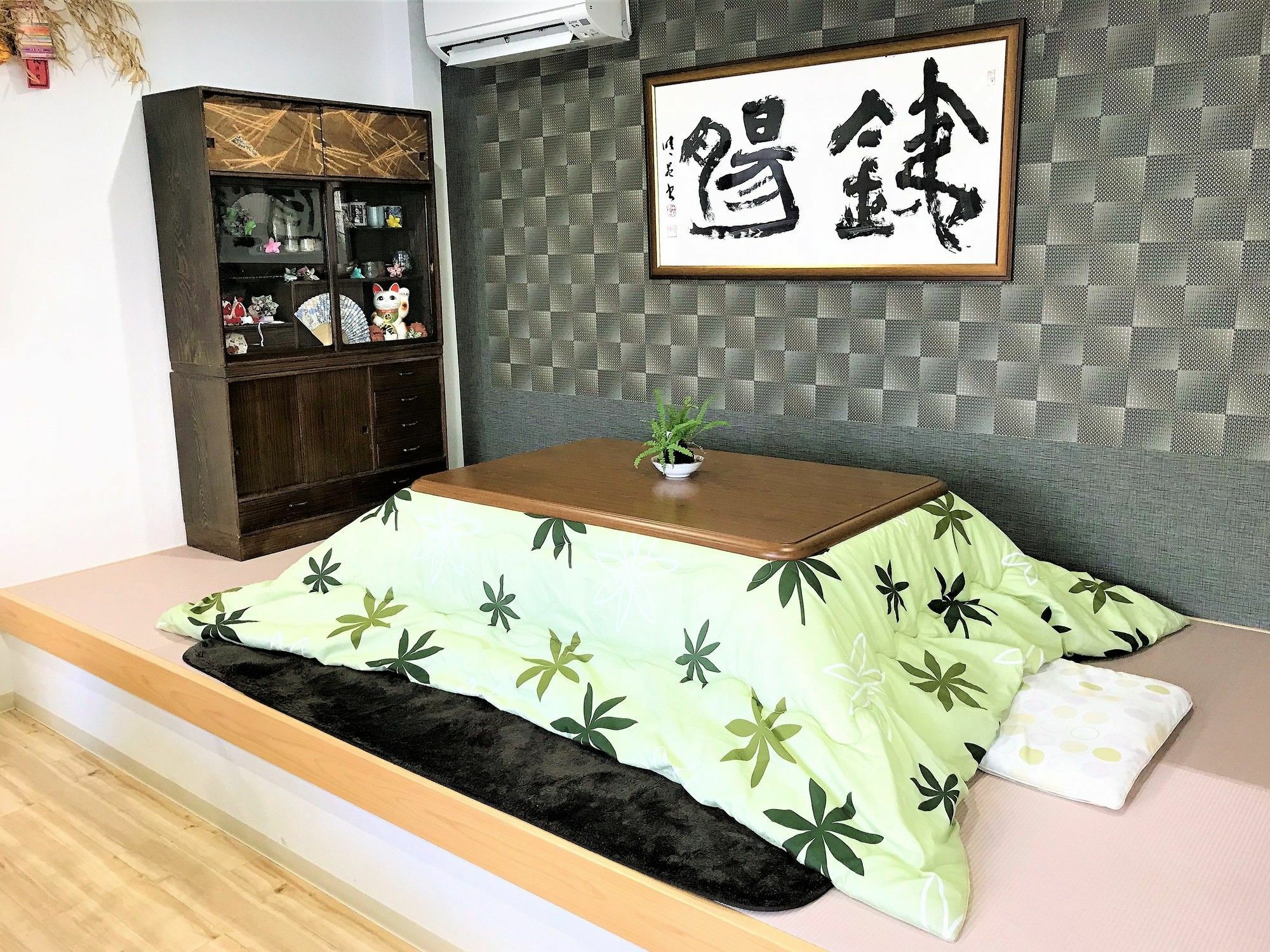 Banana Hammock Hotel Osaka Exterior photo